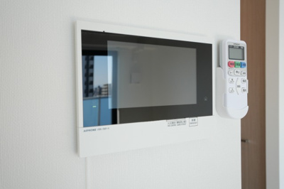 【セキュリティ】 | S-RESIDENCE高井田beleta | モニター付きインターフォンです。