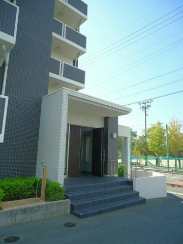 Ｈ＆Ｉ　ＳＴＡＧＥのエントランス|外はこのようになっています