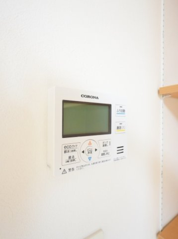 【設備】 | 熊本市南区城南町東阿高 | キッチン側の給湯器