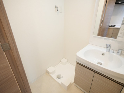 【設備】 | S-RESIDENCE小阪azure | 洗濯機置き場です。