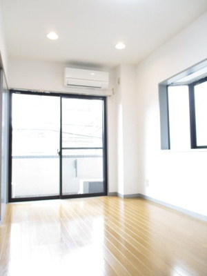 【洋室】 | ファーストステージタケダ | ※前回募集時の写真です