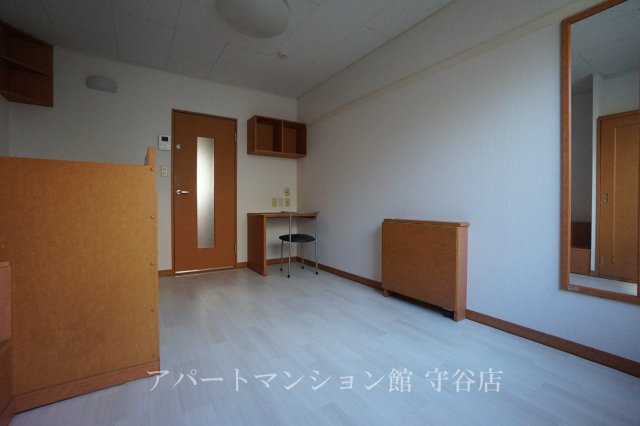 レフィナードの内装