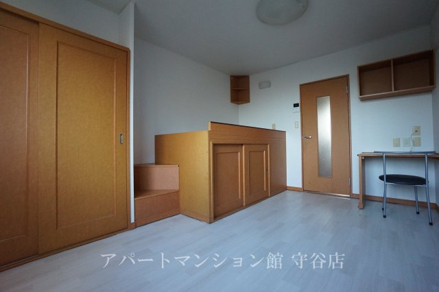 レフィナードの内装