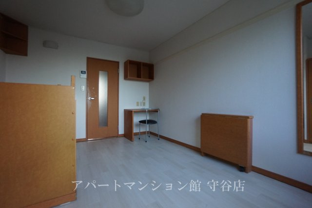 レフィナードの内装
