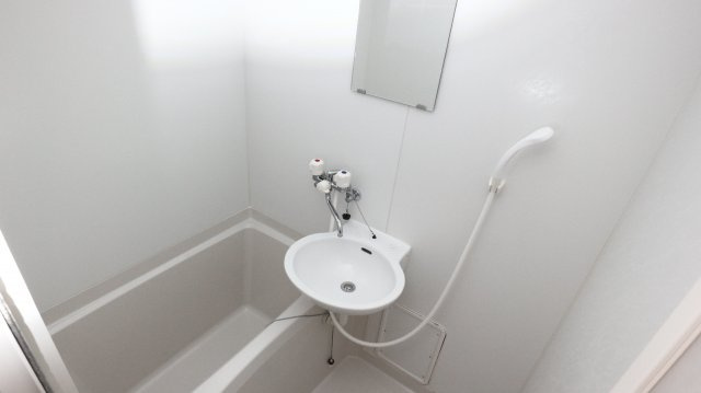 レフィナードの浴室