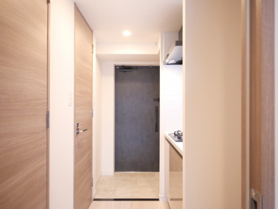 【玄関】 | S-RESIDENCE小阪azure | シンプルで使いやすい玄関です