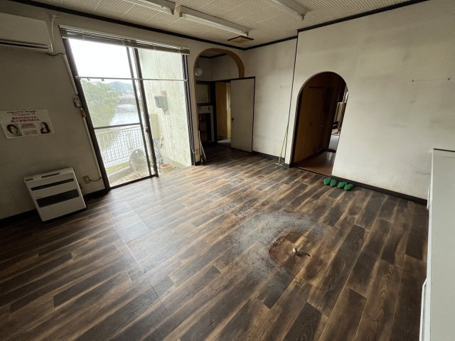 【その他】 | 中古一戸建　高岡郡佐川町甲 | 1階　(元)美容室店舗