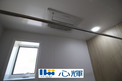 【設備】 | オーヴィジョンホーム西小串（２号地） | 浴室換気・乾燥・暖房機（本体）。冬場の予備暖房、夜間や梅雨時の衣類乾燥、カビ対策などに活躍します。