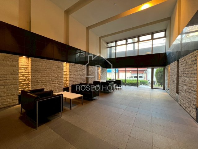 アプリーレ堺筋本町のロビー
