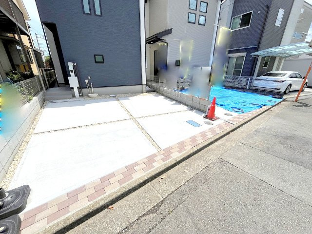 福生市福生全2棟　新築分譲の駐車場|2025年撮影