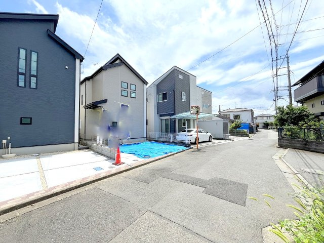 福生市福生全2棟　新築分譲の前面道路含む現地写真|2025年撮影