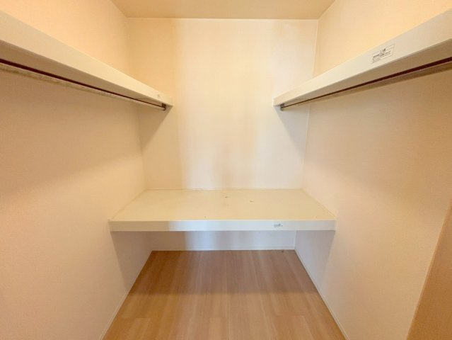 シャルマン井高野の収納