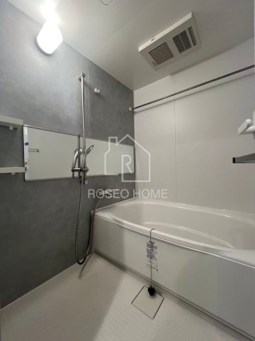 スプランディッド福島WESTの浴室|同マンション別部屋：参考写真