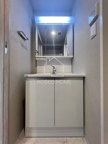 スプランディッド福島WESTの洗面所|同マンション別部屋：参考写真