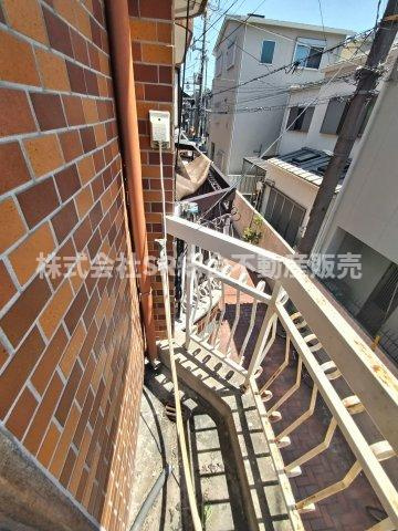 太平寺２丁目中古テラスハウスのランドリースペース|洗濯機置き場は外にございます