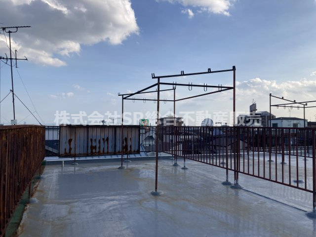 太平寺２丁目中古テラスハウスのバルコニー|開放感のある屋上です