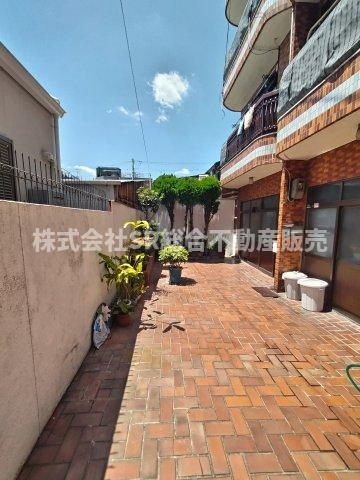 太平寺２丁目中古テラスハウスの前面道路含む現地写真|前面道路含む現地写真です