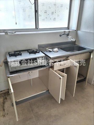 太平寺２丁目中古テラスハウスのキッチン|コンパクトなキッチンで掃除もラクラク