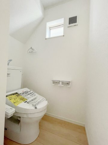 新築戸建・建売　大田原市浅香第8　Cradle Garden　全3棟の収納|防災グッズなどの保管場所にも人気の階段下収納！あると便利な収納の一つです！