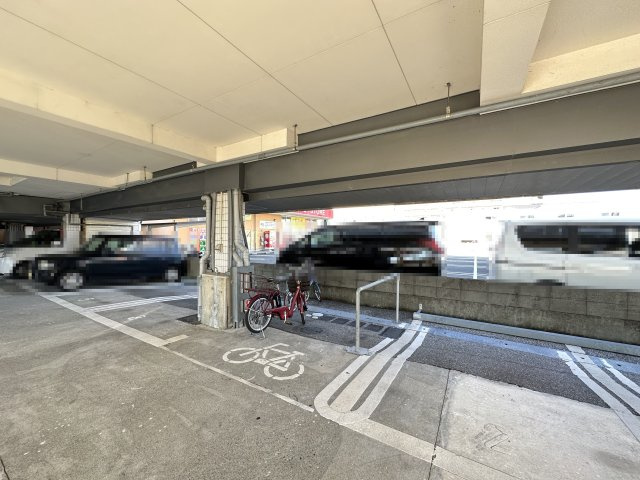 ドリームハウスの駐車場