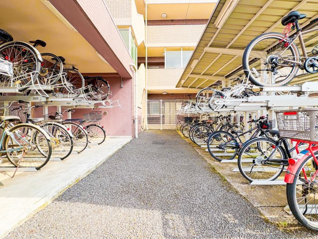 【駐輪場】の画像