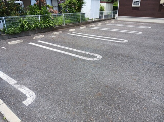 【駐車場】