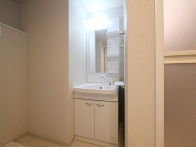 【独立洗面台】 | ブランシエスタ都島通 | 独立洗面台で身支度をすべて済ませてしまいましょう