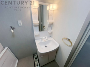 独立洗面台あり、毎朝おしゃれに忙しい女性の方におすすめです