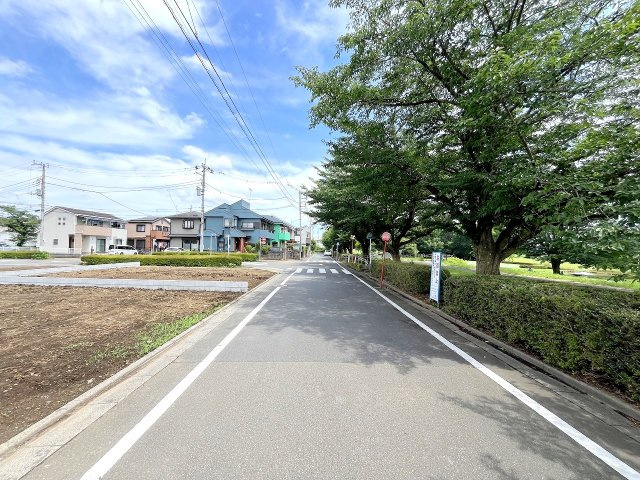 福生市南田園３丁目　土地全3区画の前面道路含む現地写真|2025年撮影