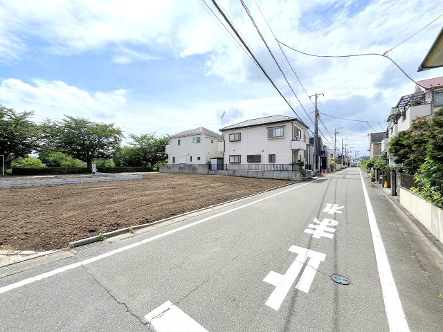 福生市南田園３丁目　土地全3区画の前面道路含む現地写真|2025年撮影