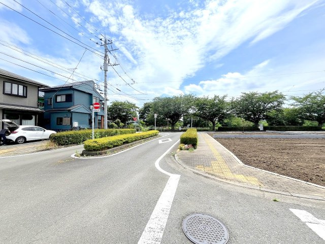 福生市南田園３丁目　土地全3区画の周辺|2025年撮影