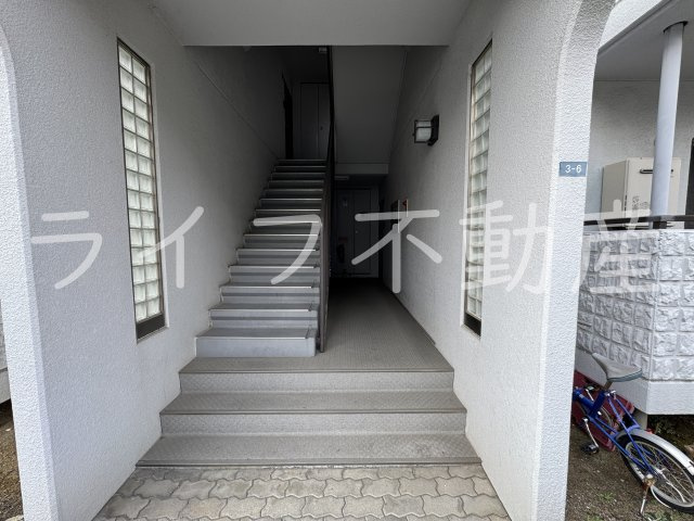 サンハイム南山本のエントランス|ゆとりのあるエントランスです