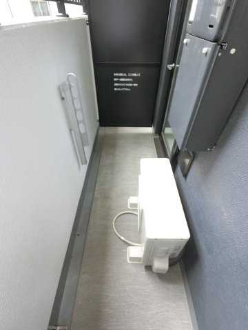 Alivis船橋Eastのバルコニー