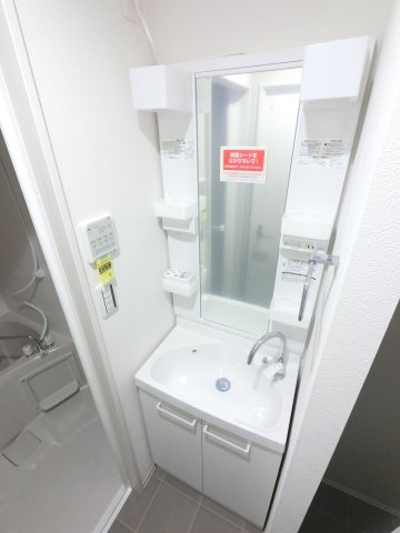 Alivis船橋Eastの独立洗面台