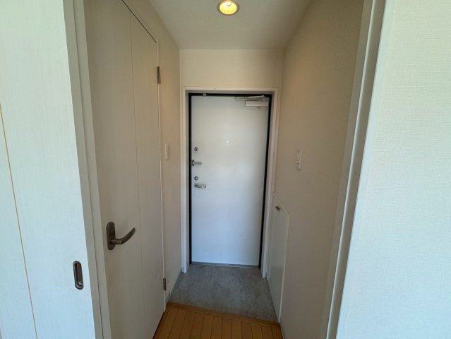 ルグラン弐番館の玄関