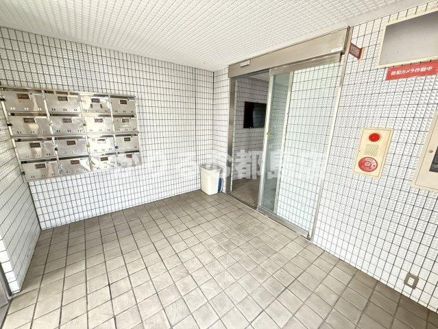 グレイスガーデン新森Ⅱ号館のエントランス
