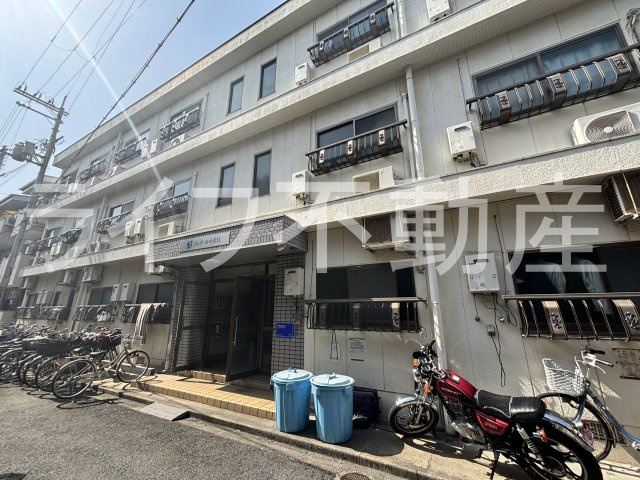 プレアール小若江の外観|落ち着いた雰囲気の外観です