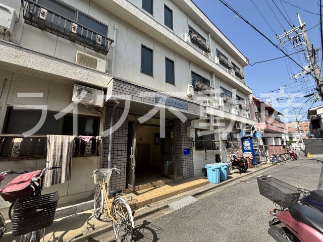 プレアール小若江の外観|外観は落ち着いています
