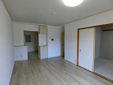 D’レスティア庚午の居間・リビング