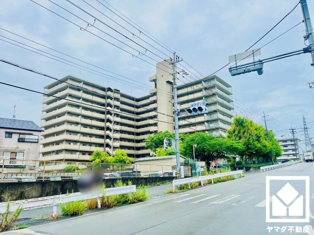 丹波橋日光ハイツの外観