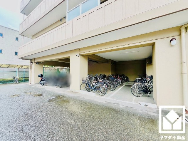 丹波橋日光ハイツの駐輪場