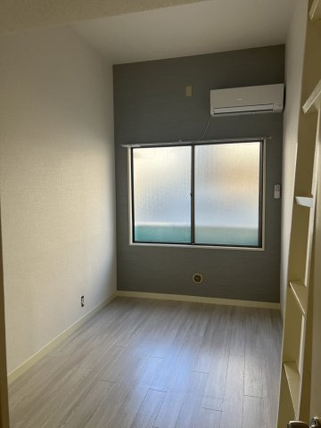 プラザ・ドゥ・モーリスC棟の居間・リビング