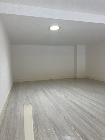 プラザ・ドゥ・モーリスC棟の寝室