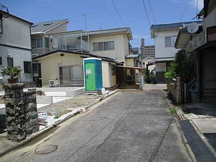 広島市佐伯区海老園１丁目の前面道路含む現地写真