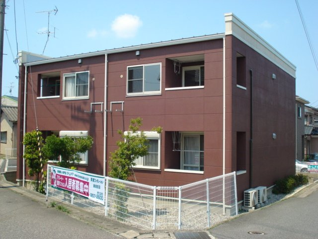 クレセントコート