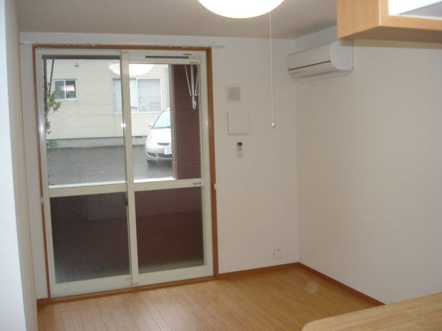 クレセントコートの居間・リビング|リビング