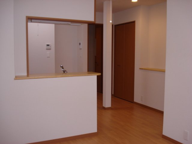 クレセントコートの居間・リビング|リビング