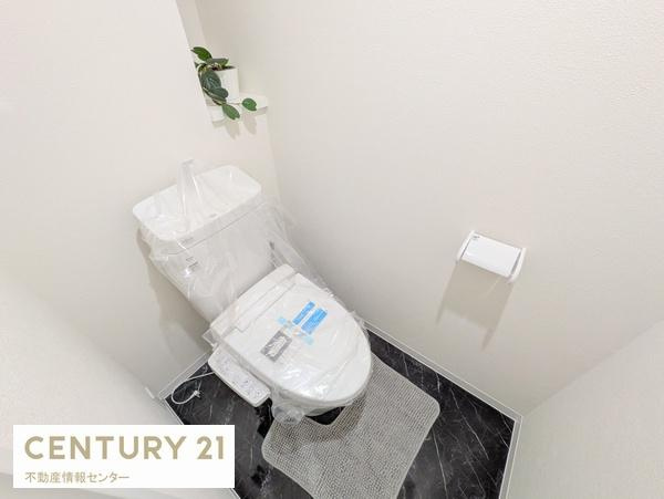 【トイレ】 | リバーガーデンみなと通り | 温水洗浄機能付き便座です！