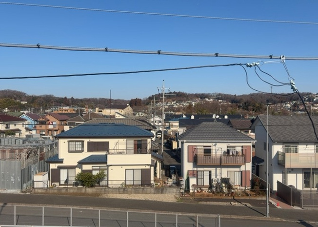 【展望】 | 眺望を気にして物件を探す場合、前面に建物が建っていないか現地で確認しましょう！前面に建物があると景色はもちろん、日当たりや風通しにも影響が出てきます。住んだ時のことを想像しながら現地見学をしましょう。
