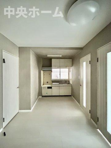 ヌーベルメゾン鶯谷の居間・リビング|リビング